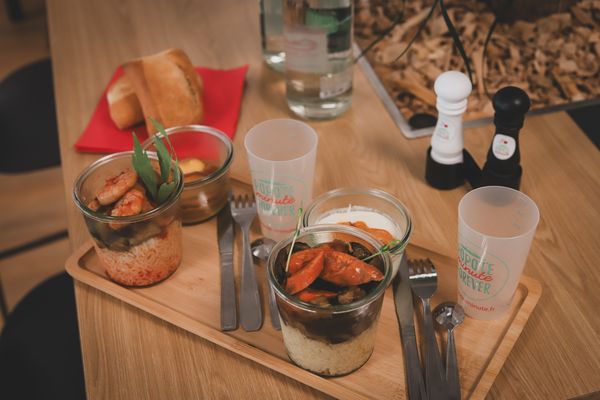 Livraison plateaux repas en entreprise à Annecy et Archamps
